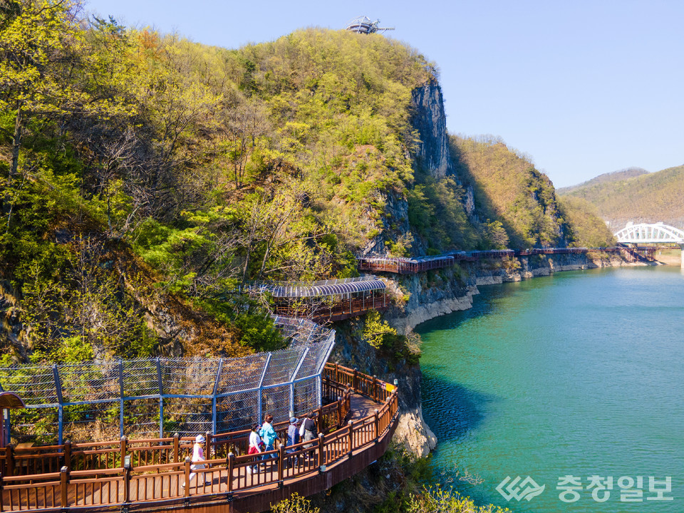 ▲ 단양강 잔도.
