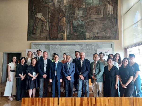 ▲ K-Law 포럼에 참석한 발제자들