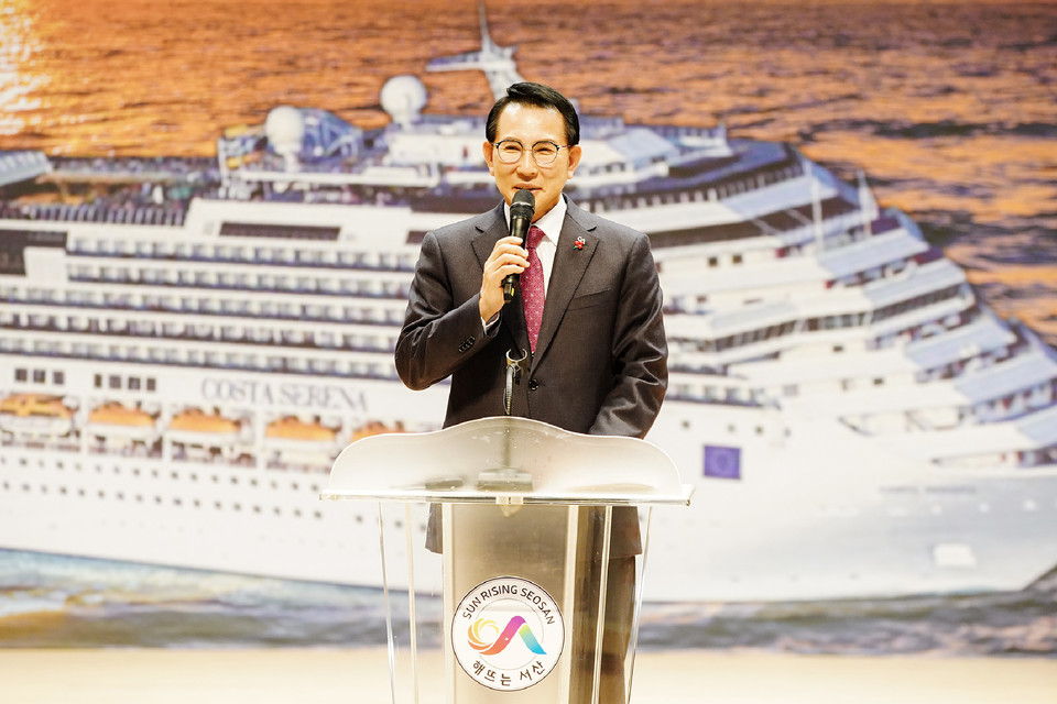 ▲ 이완섭 시장이 종무식에서 송년사 하고 있다.