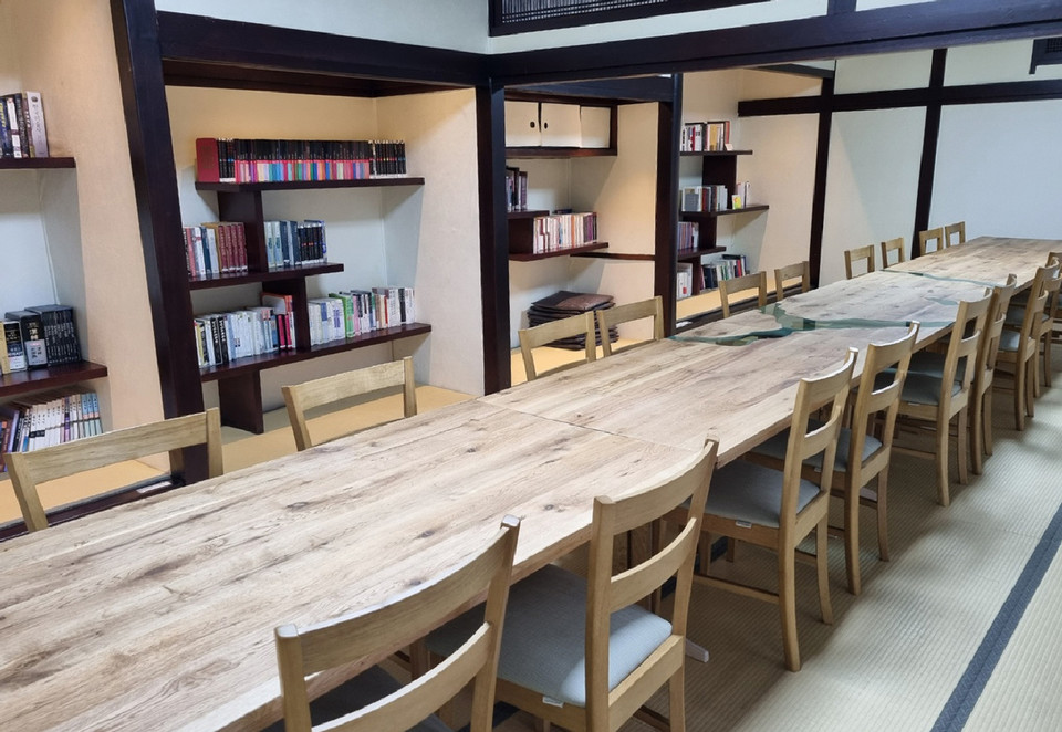 충북문화관의 북카페.