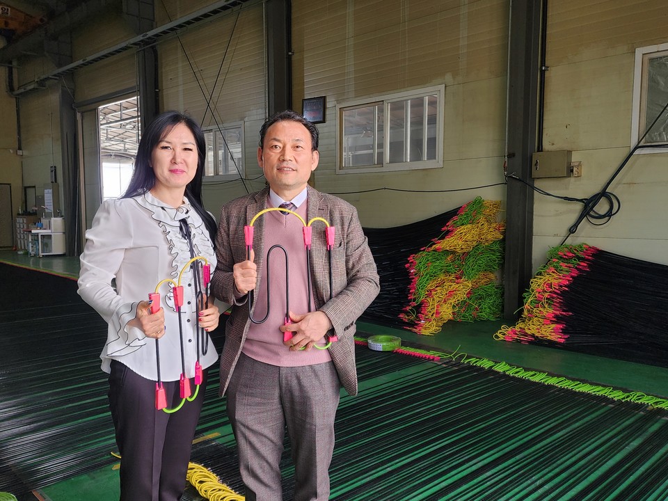 ▲ 김성근 웰토트 대표(오른쪽)과 이미영 부대표.