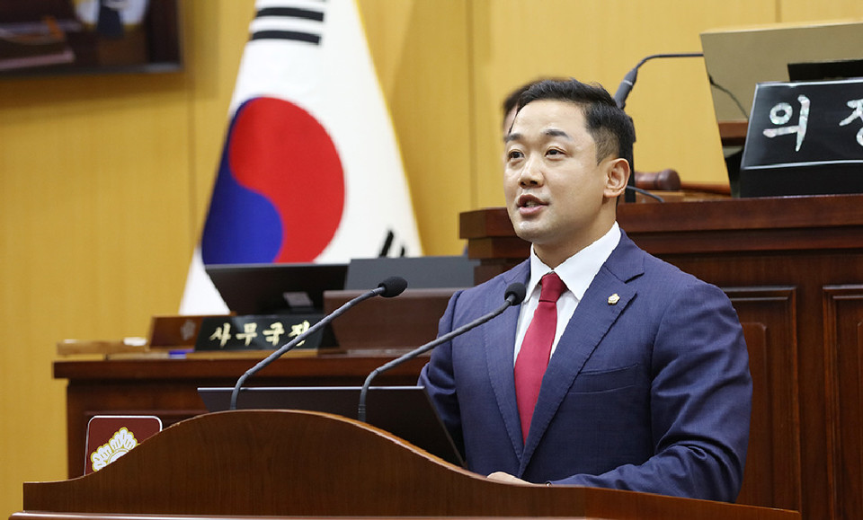 ▲ 이정수 서산시의회 의원이 지난 13일 5분 자유 발언하고 있다.