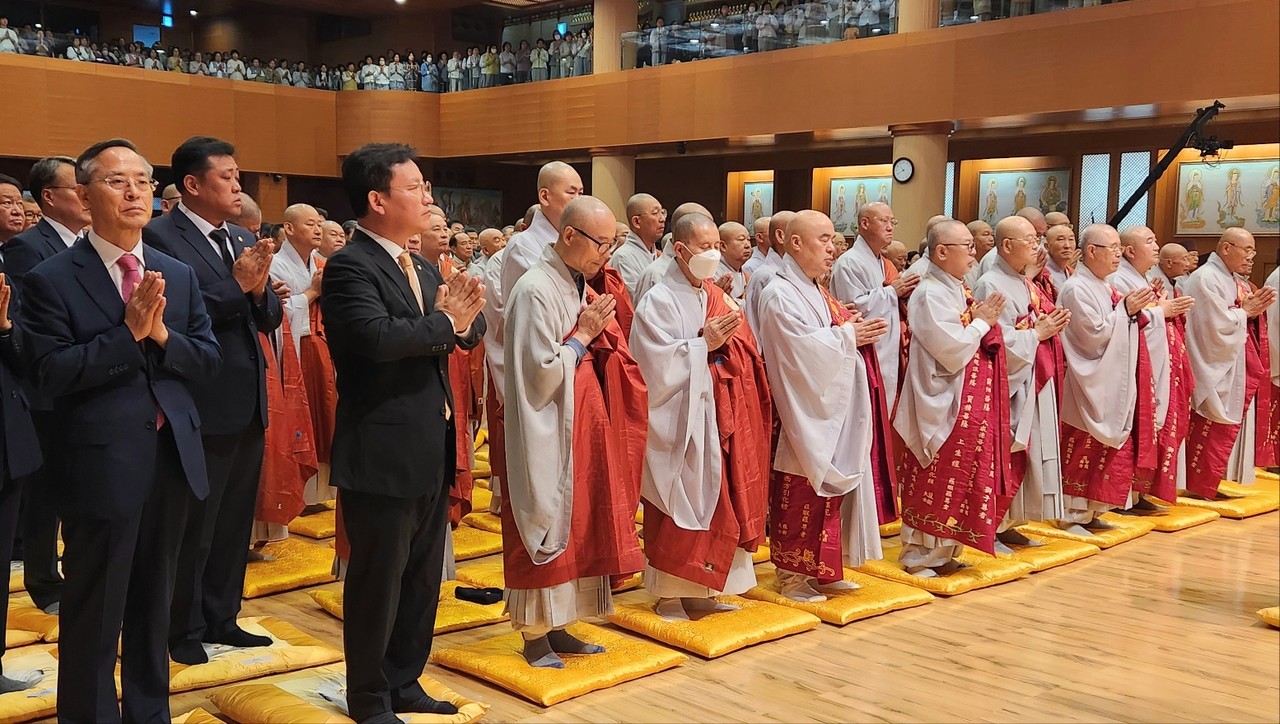 ▲ 5일 단양 구인사 광명전에서 열린 ‘대충대종사 31주기 기념대법회’. 사진=구인사제공