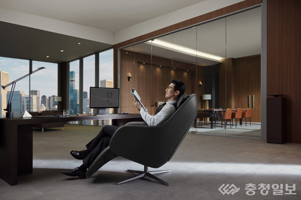 ▲ 코웨이 비렉스 트리플체어 사진