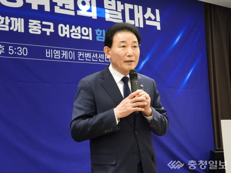 ▲ 박용갑 국회의원이 환영사를 하고 있다