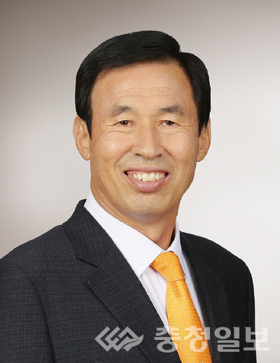 ▲ 충북 진천군 덕산농협 조정환 조합장.