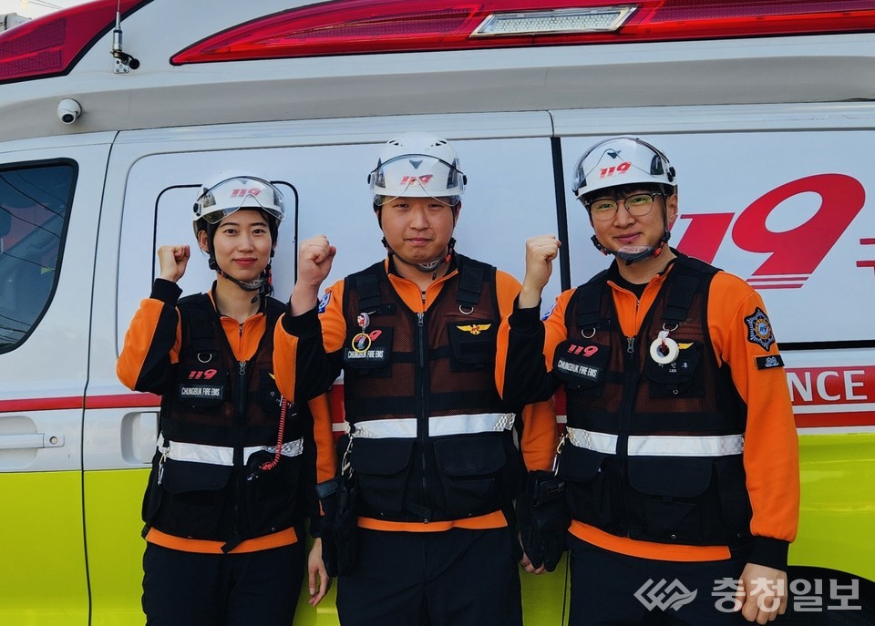 ▲ 당시 출동했던 학산119안전센터 박지현, 안일수, 이민후 구급대원(왼쪽부터).