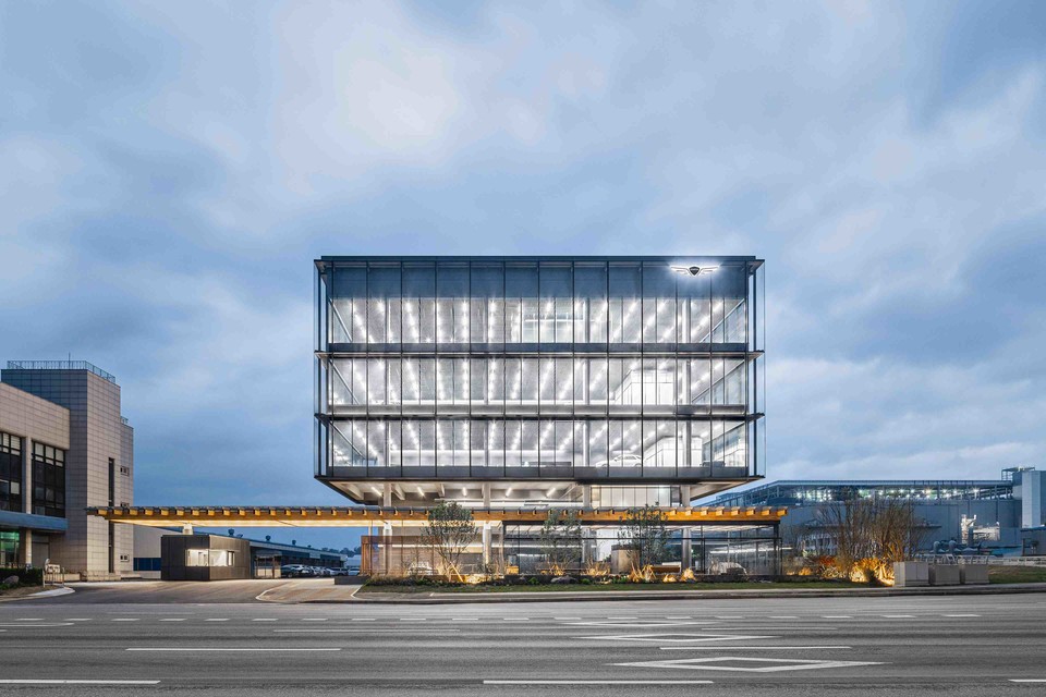 ▲ 제네시스 브랜드 전용 전시관 , ‘제네시스 청주’ 전경.