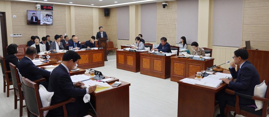 ▲ 단양군의회 제336회 임시회 예산결산특위 모습. 사진=단양군의회제공