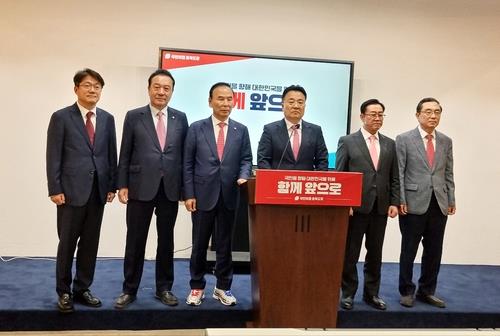 ▲ 국민의힘 소속 충북지역 국회의원과 당협위원장들/연합뉴스