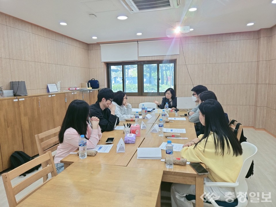 ▲ 학생들의 정신건강 증진을 위해 운영한 집단상담 프로그램 개최 장면