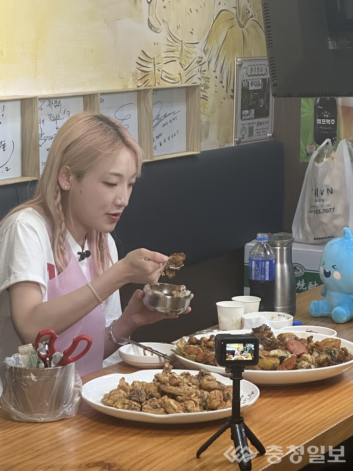 ▲ 먹방 여행 콘텐츠 촬영 스케치