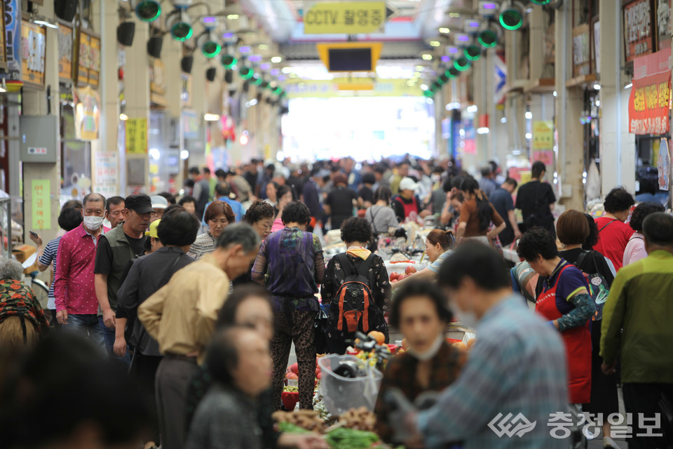 ▲ 메인사진 인파 육거리시장