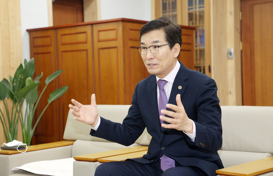 윤건영 충북교육감