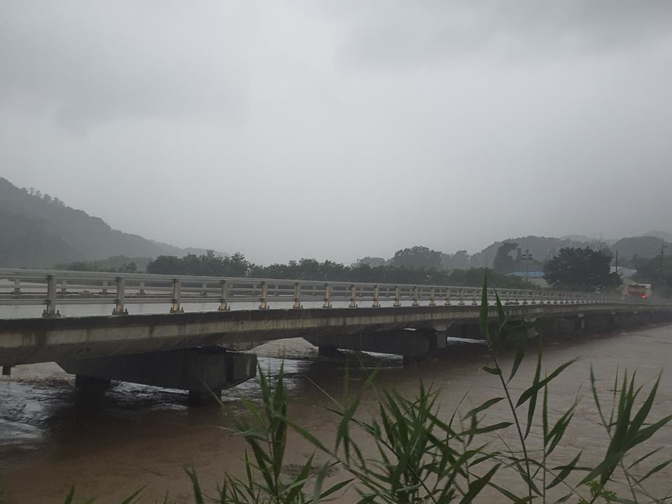 수위 오른 환희교.