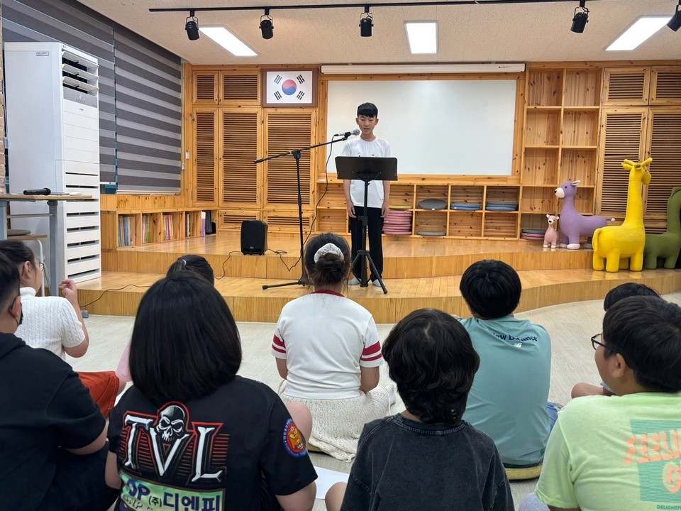 ▲ 충북 괴산군 청안초등학교가 1학기 동안 다양한 독서교육 프로그램을 운영했다.