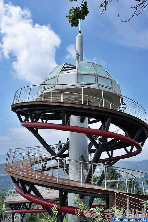 ▲ 충북 진천군 초평면 두타산 ‘한반도 전망대’