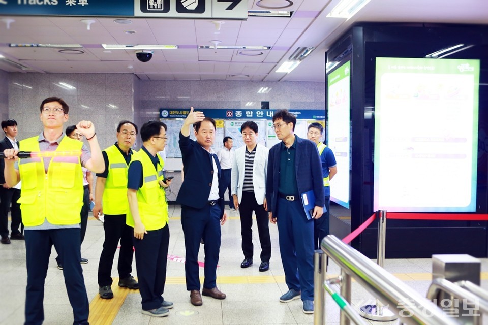 ▲ 중앙로역과 대전역에서 사장주관 최종 현장지도 점검 및 군집대응 모의훈련 실시 장면