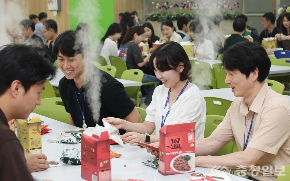 ▲ 을지연습 비상급식 체험 장면