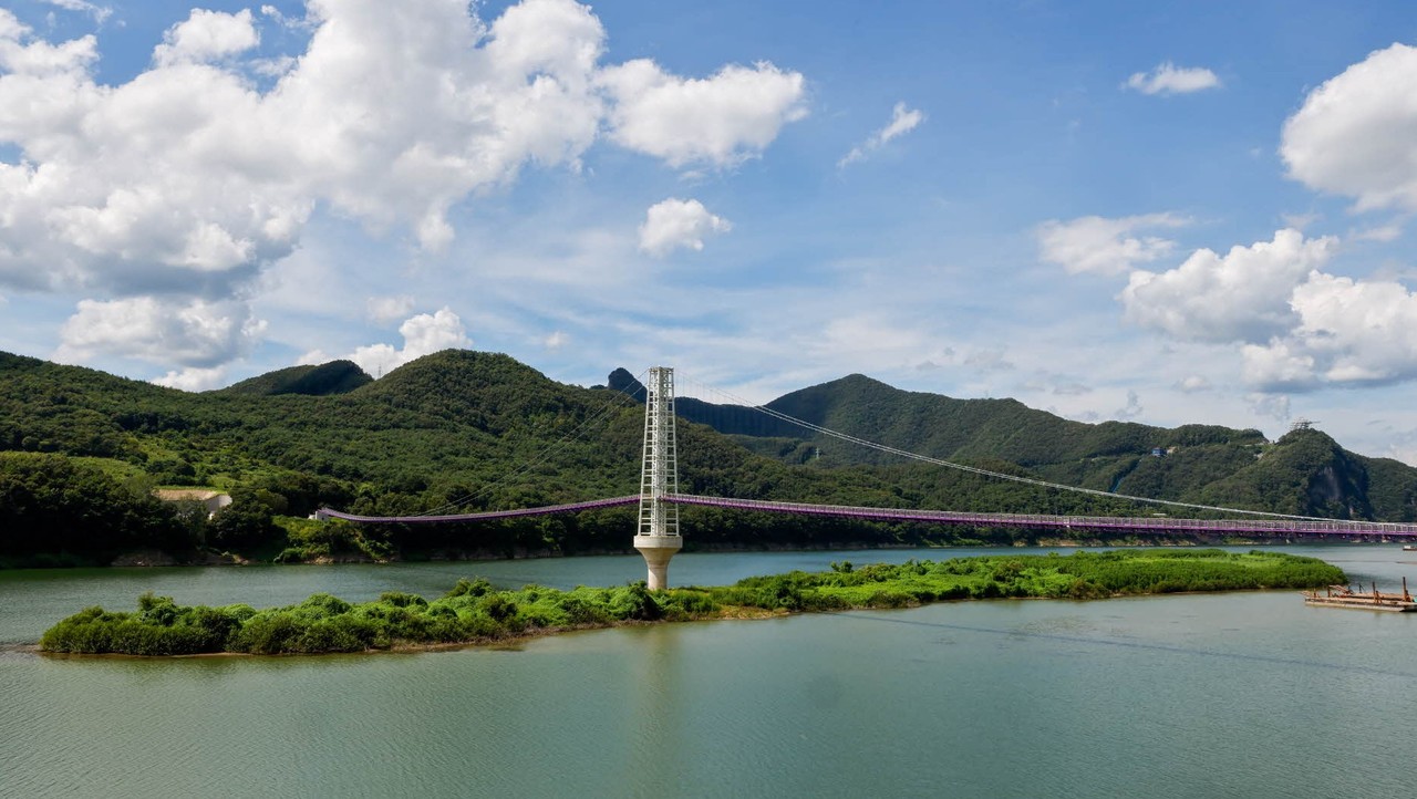 ▲ 오는 12월 개통되는 단양 '시루섬 기적의 다리'. 사진=단양군제공