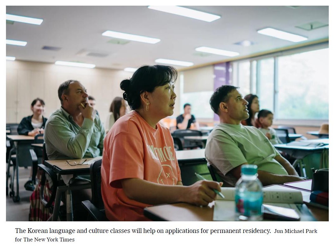 ▲ 지난해 8월 뉴욕타임즈에 소개된 제천시 고려인 이주정착 사업과 고려인 한국어 교육과정 모습. 사진=제천시제공