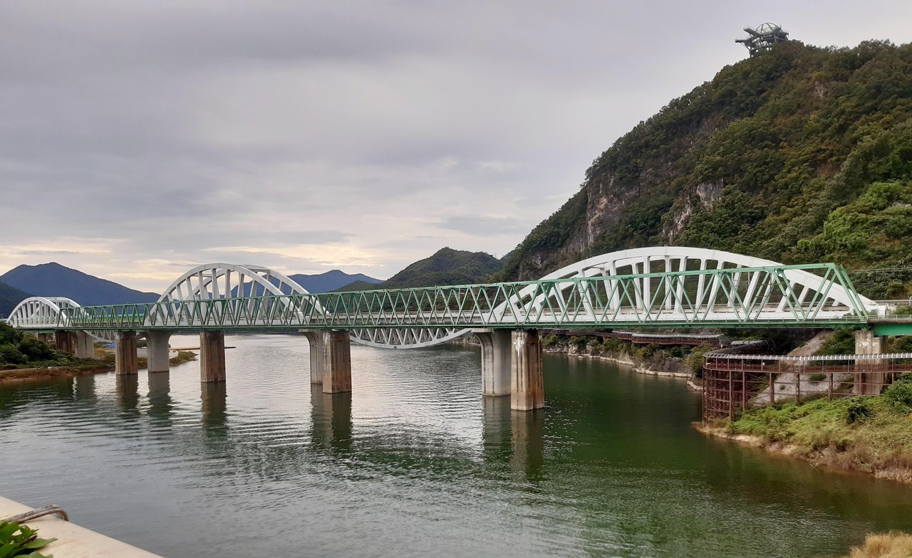 ▲ 철거가 확정된 단양 상진 노후 철교. 사진=단양군제공