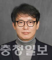 ▲ 국립한밭대학교 신소재공학과 박준식 교수
