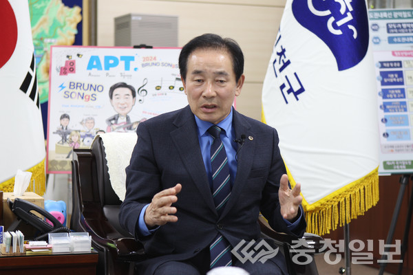 ▲ 송기섭 충북 진천군수.