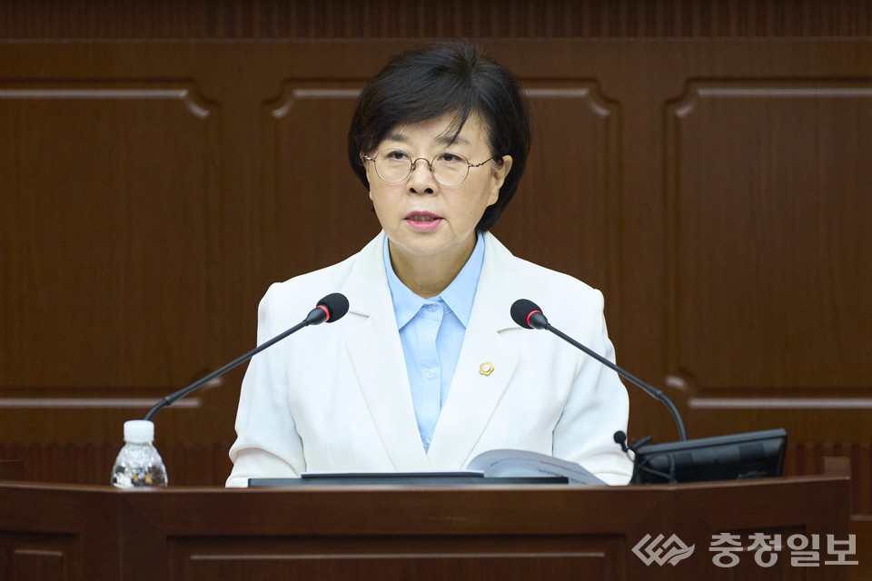 ▲ 본회의장에서 통장 제도의 불균형 해소와 공정성 강화를 촉구하는 발언을 하고 있는 손도선 의원