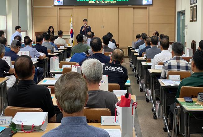 ▲ 방준규 캠코 충북지역본부 부장이 10일일 열린 ‘국유재산 찾아가는 설명회’에서 사업 취지를 설명하고 있다.