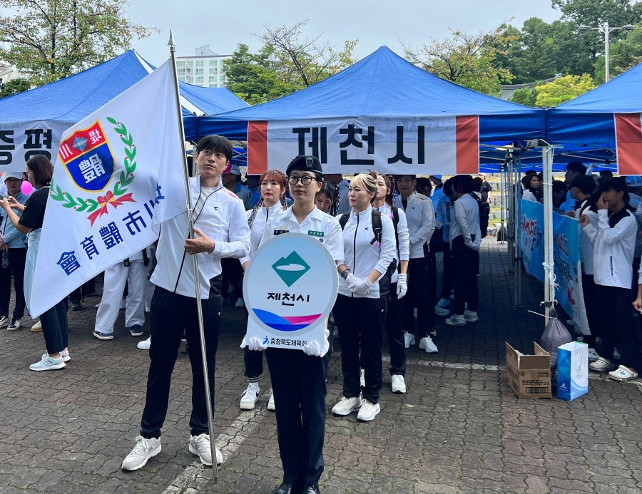 ▲ 지난해 제천시선수단이 입장 순서를 기다리고 있는 모습. 사진=제천시제공