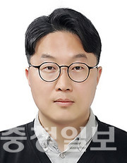 ▲ 신소재공학과 김정현 교수