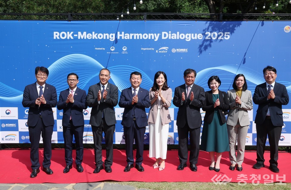 ▲ 26일 서울 삼청각에서 열린 간담회 주요 참석자들