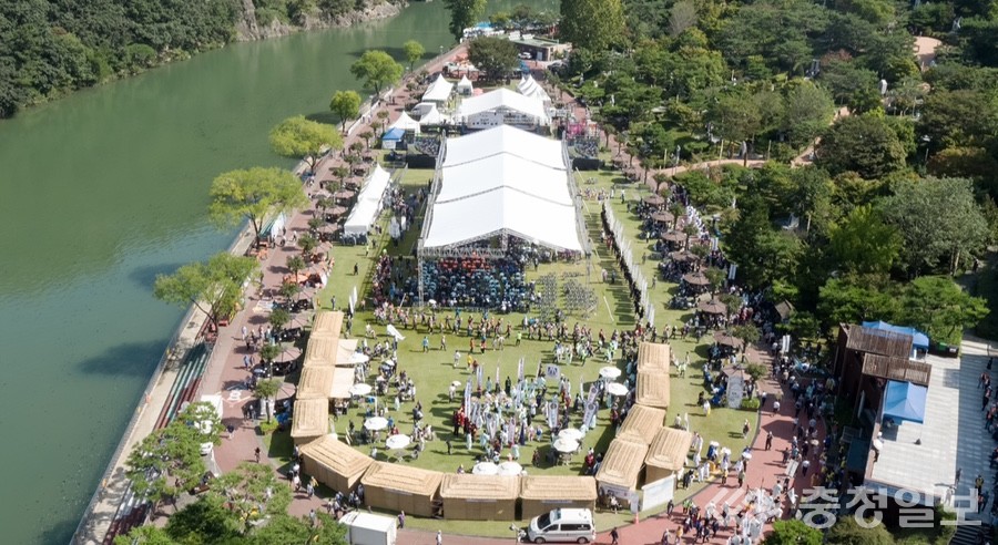 ▲ 뿌리공원 대전효문화뿌리축제 전경