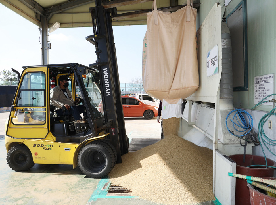 ▲ 지난2022년 공공비축 매입 모습.