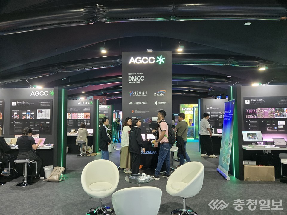 ▲ 한국수자원공사가 아랍에미리트 두바이에서 12~15일까지 진행되는 중동 최대 스타트업 전시회 ‘Expand North Star by GITEX GLOBAL 2025’에 참가해 국내 기후 대응 관련 혁신 기술을 보유한 창업기업들과 함께 부스를 운영하고 있다