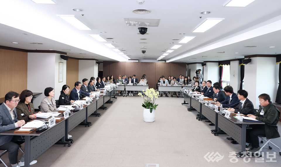 ▲ 서구청 장태산실에서 열린 대전 서구 하반기 공약사업 추진보고회 장면