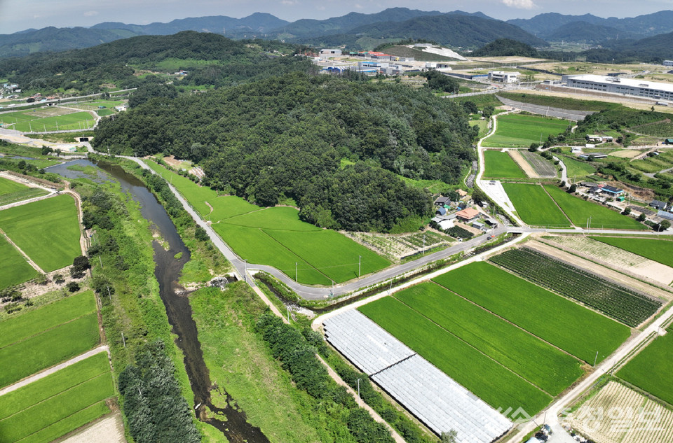 ▲ 소하천 정비를 마친 충주 계척천 전경.