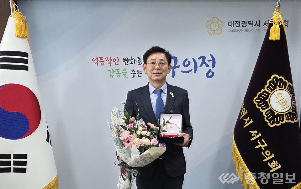 ▲ 박용준 의원 ‘2025 지방자치 의정대상’ 수상