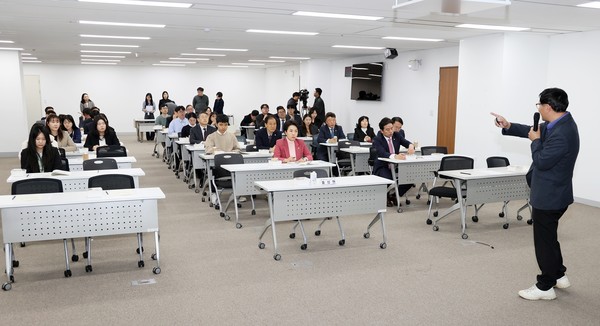 ▲ 충남도의회 의정 아카데미