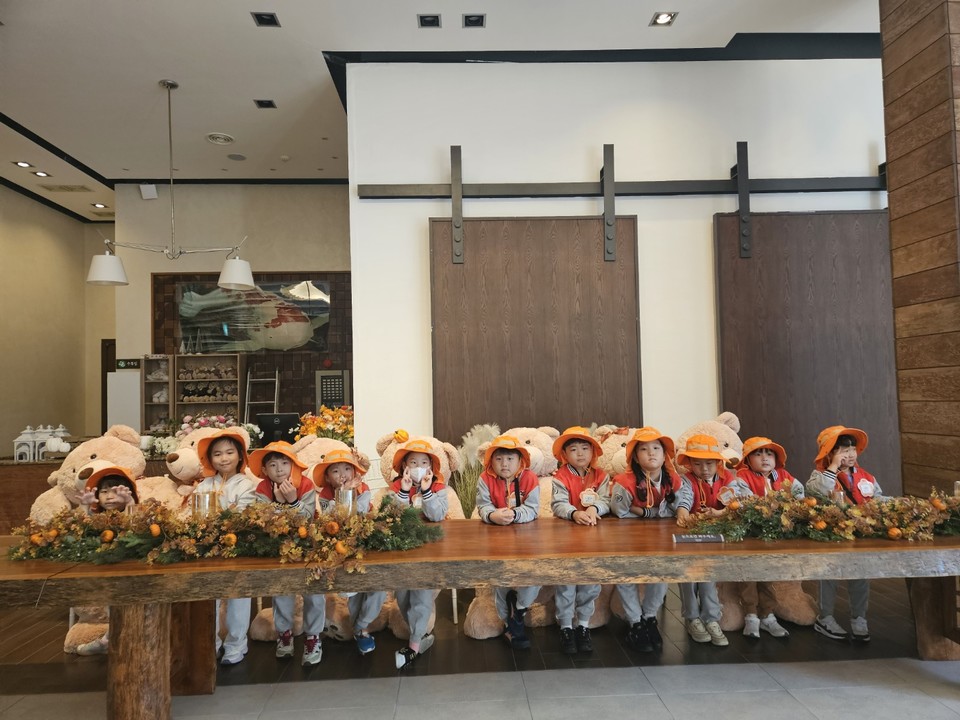 ▲ 태안유치원의 수료·졸업 기념 현장체험학습 모습.