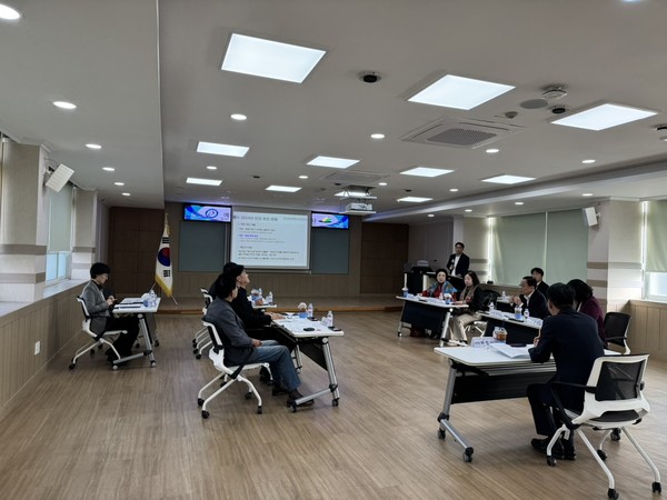 ▲ 예산교육지원청 ‧ 예산군 ‘행복한 예산 교육을 위해 뜻 모아’