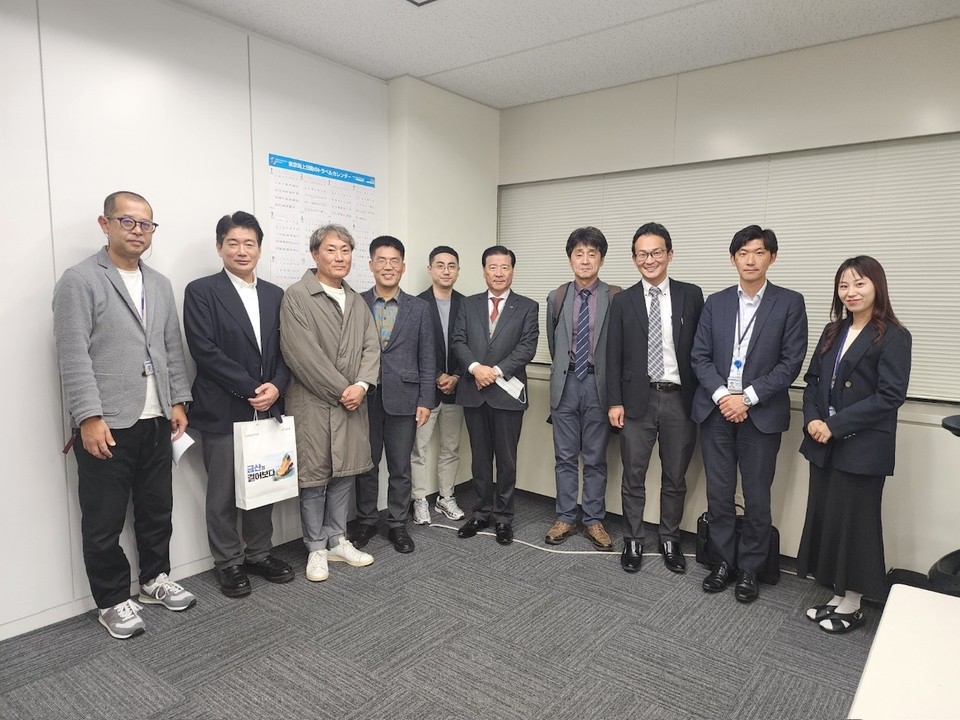 ▲ 금산군-한큐교통사 관광활성화 협의 실무진./금산군 제공