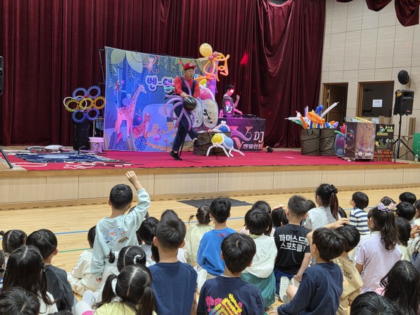 ▲ 예산 보성초등학교병설유치원,‘ 행복의 다리 - 유초이음교육’