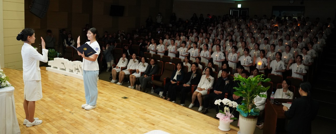 ▲ 세명대 간호학과 나이팅게일 선서식 모습