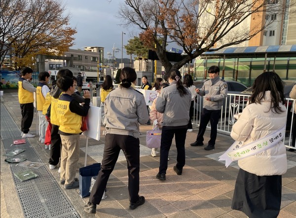 ▲ 아동권리 캠페인 진행 사진