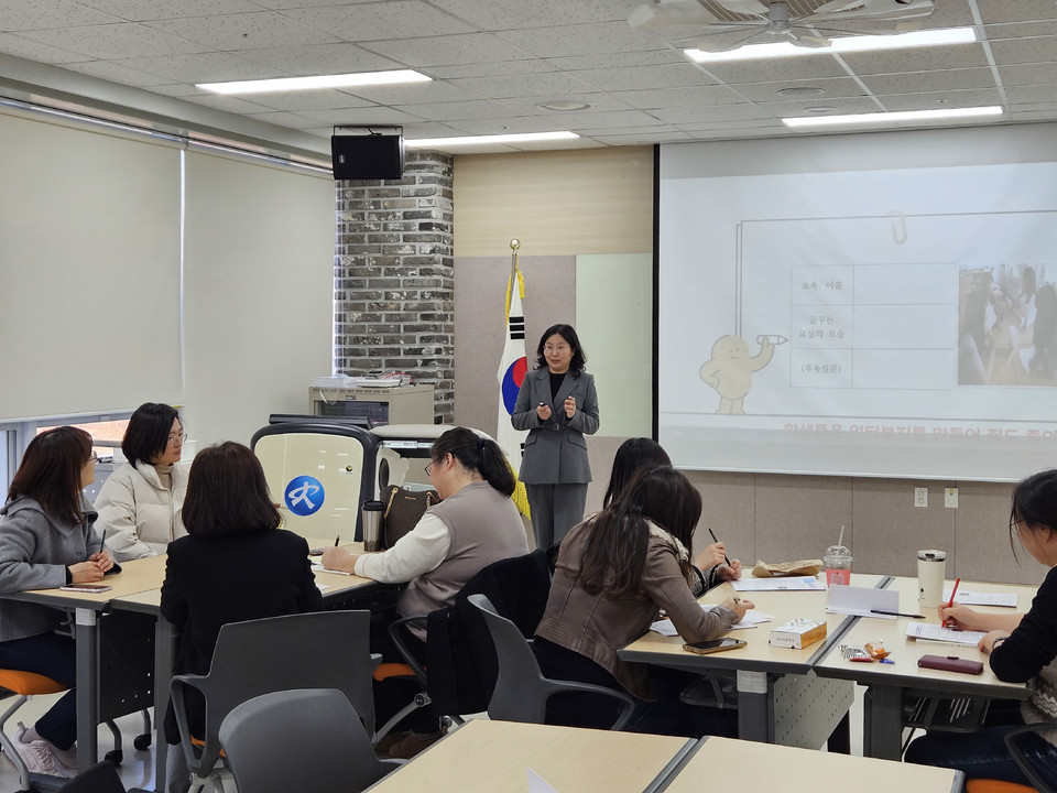 ▲ 세종시교육청이 세종교육원에서 ‘2025년 초등교육 나눔의 날–교육, 숲을 만들다’ 행사를 개최하고 있다.