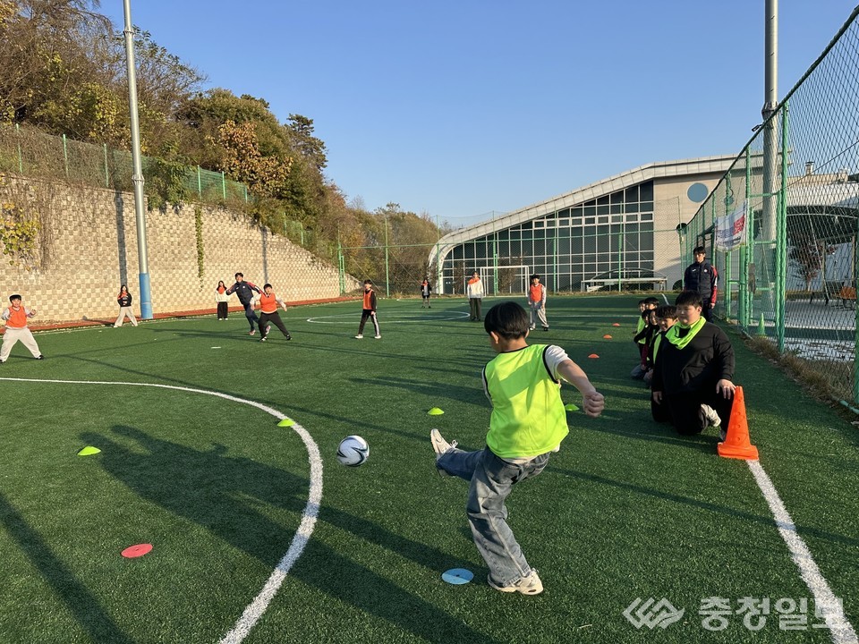 ▲ 사진=청주FC와 함께하는 축구교실