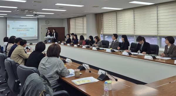 ▲ 베트남 꽝찌성 교육훈련국과 사업 성과 교류 현장사진