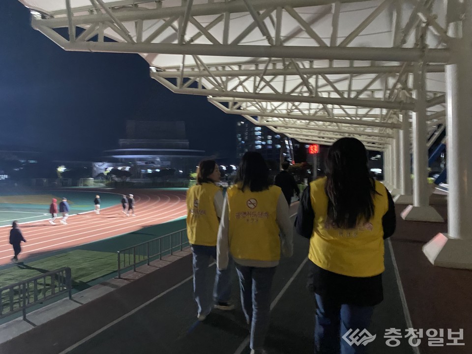 ▲ 사진=금연구역 합동홍보 및 점검  모습